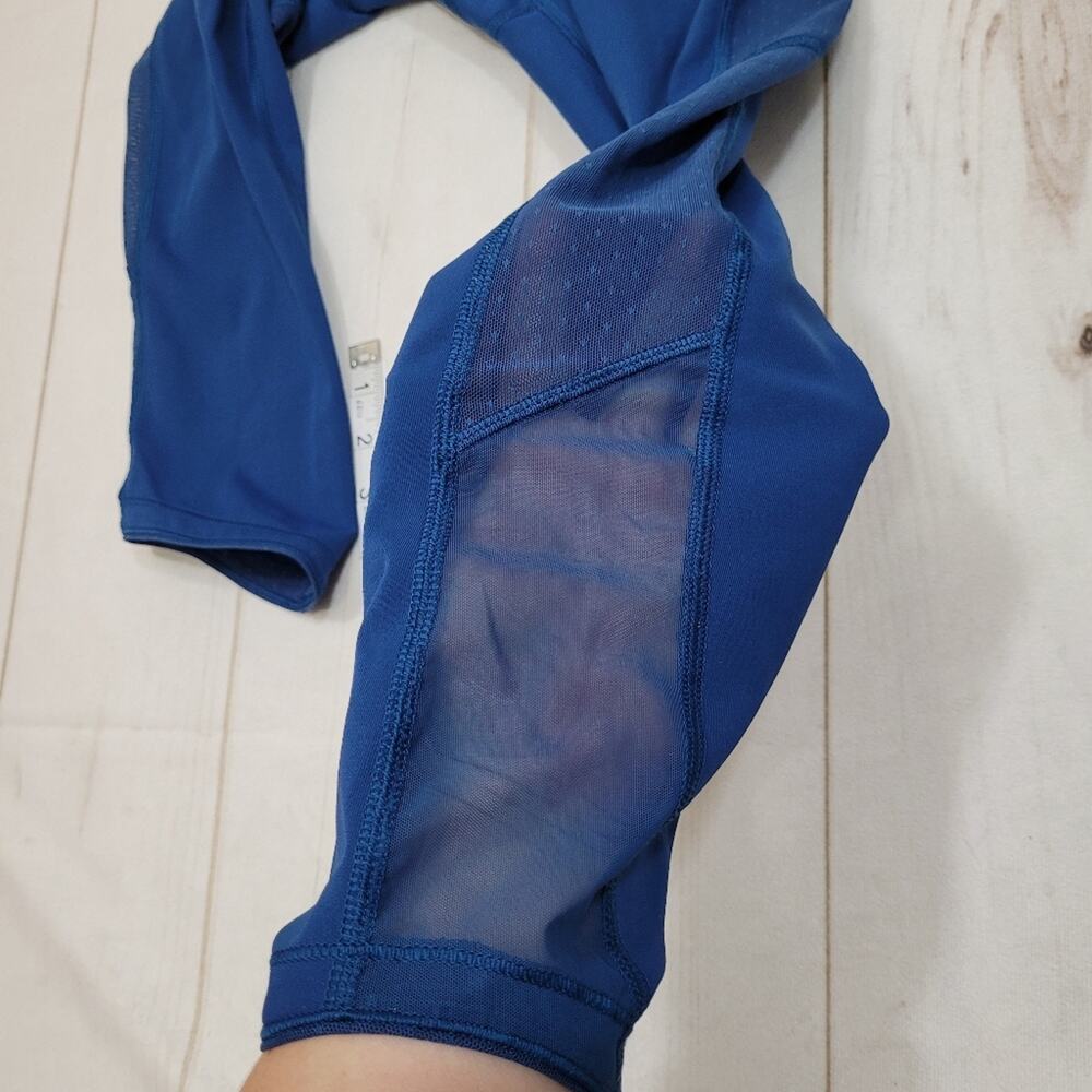Lululemon bodycon crop mesh leggings Poseidon - Picture 4 of 10
